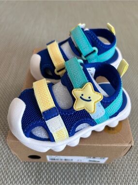 Kids Blue & Yellow Star Sandals - new
